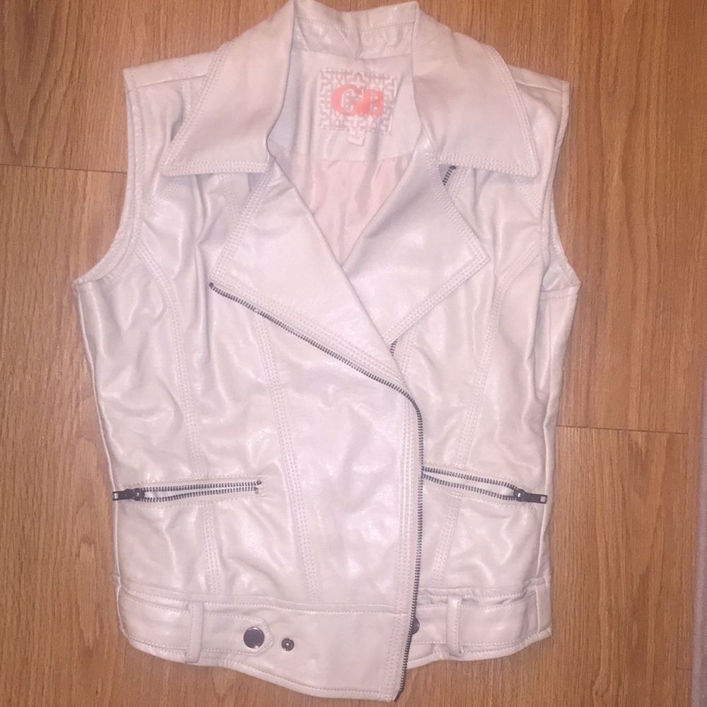 Gianni Bini cream colored leather vest